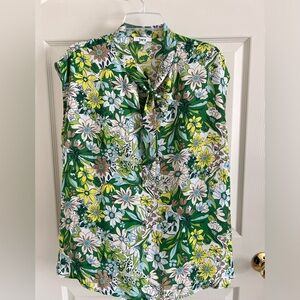 Bar III sleeveless blouse green flower bow tie size 1x